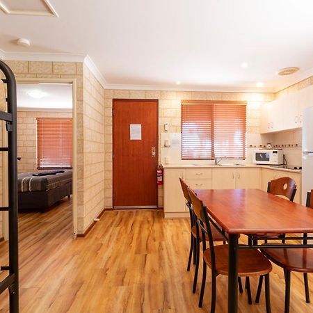 Kalbarri Tudor Holiday Park מראה חיצוני תמונה