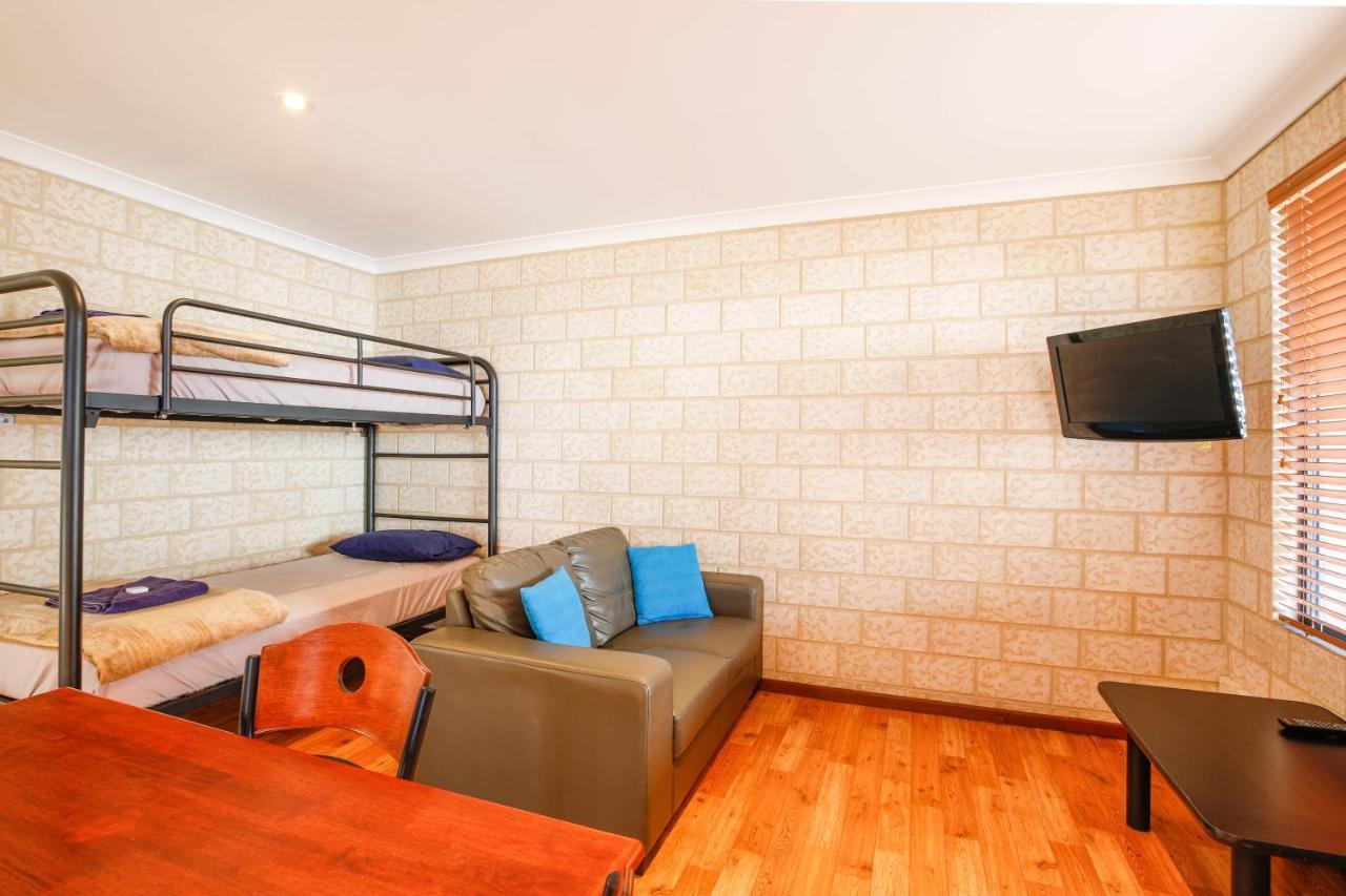 Kalbarri Tudor Holiday Park מראה חיצוני תמונה