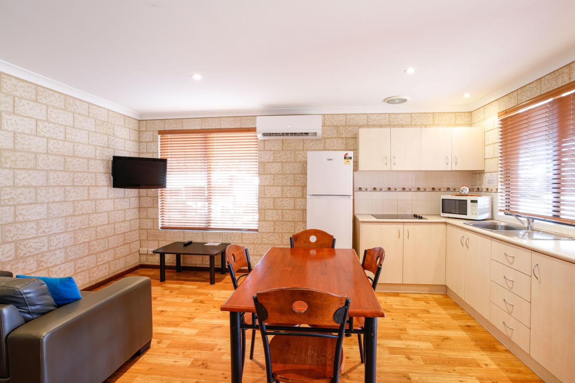 Kalbarri Tudor Holiday Park מראה חיצוני תמונה